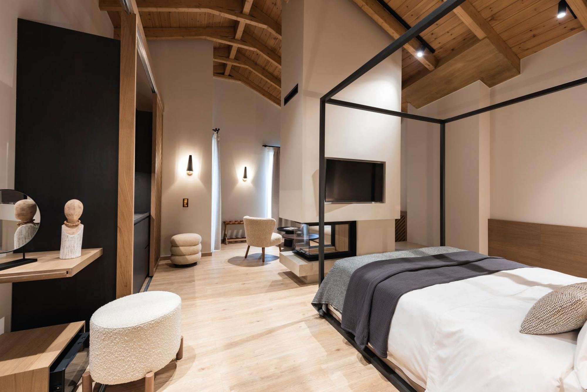 Revi Mountain Resort Boutique Hotel Kalavryta Room photo